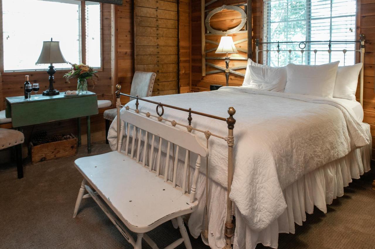 J Patrick Inn Кэмбриа Экстерьер фото