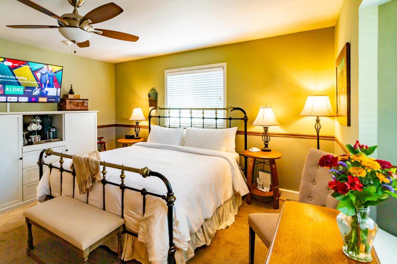 J Patrick Inn Кэмбриа Экстерьер фото